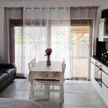 Beautiful In With Kitchen * Porec