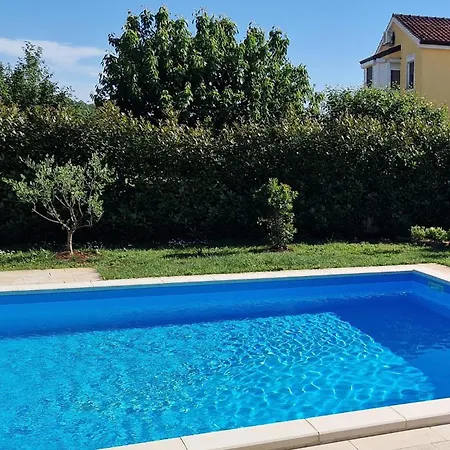 Beautiful In With Kitchen Apartment Porec