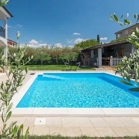 Beautiful In With Kitchen Apartamento Poreč